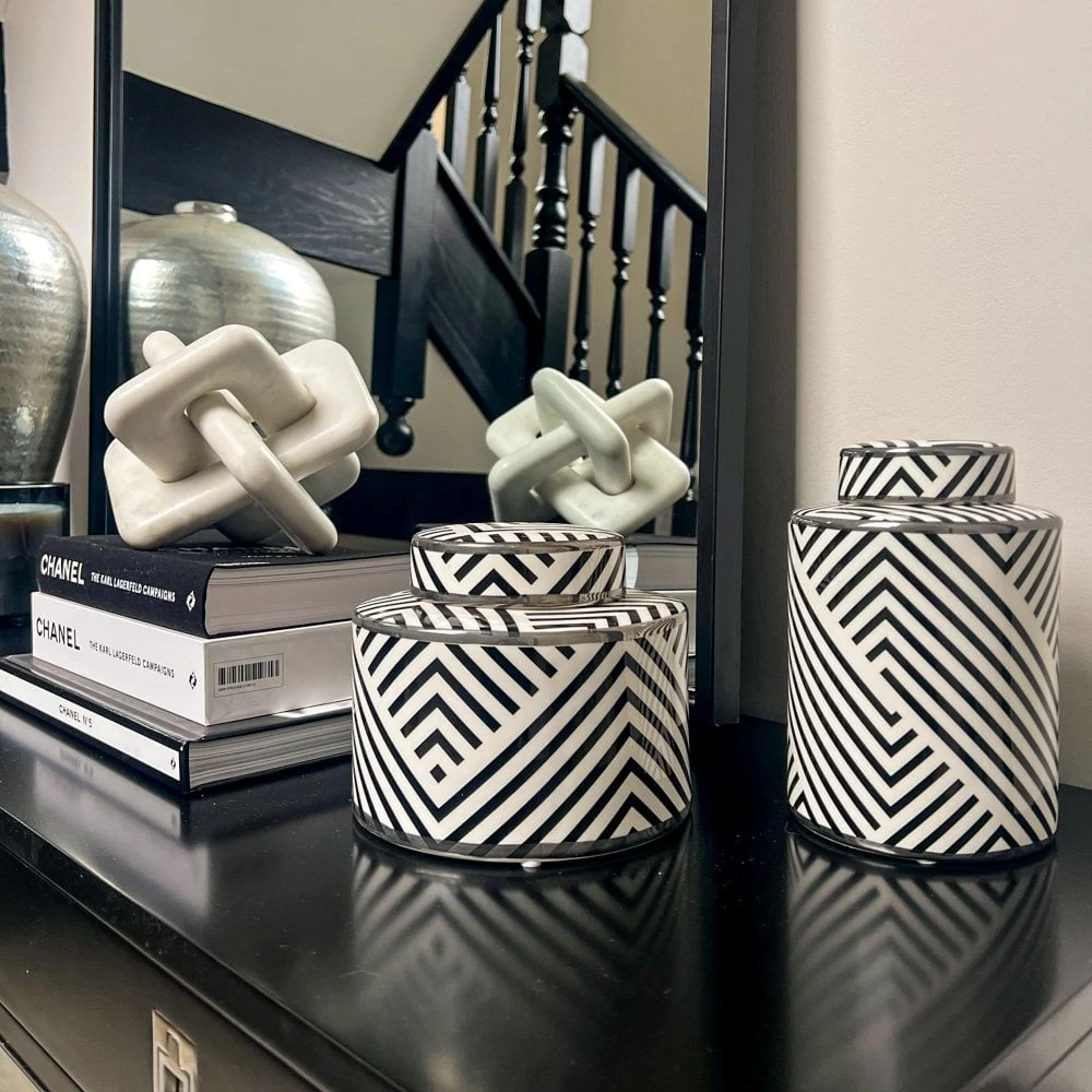 Round Black & White Patterned Ginger Jar - Small - Image 5