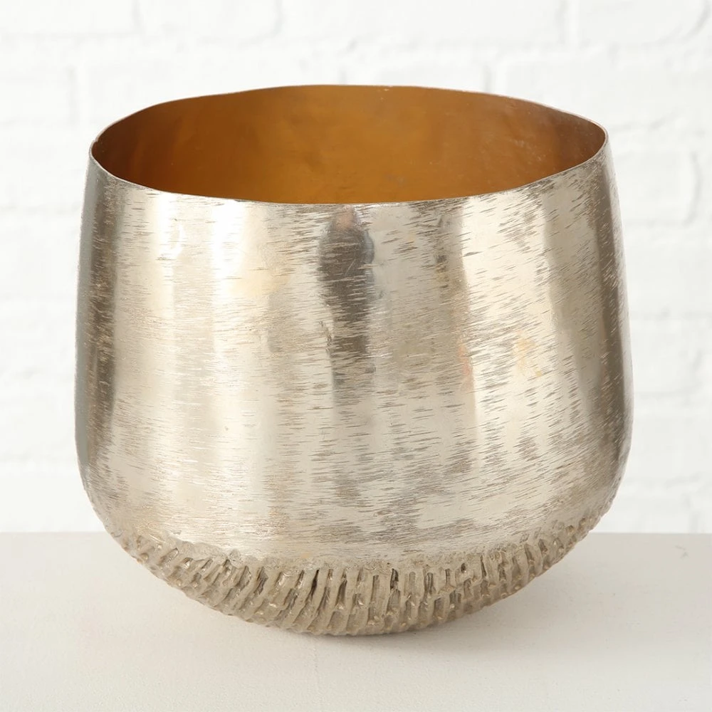 Set Of 3 Aluminium Gold Planters - Image 3