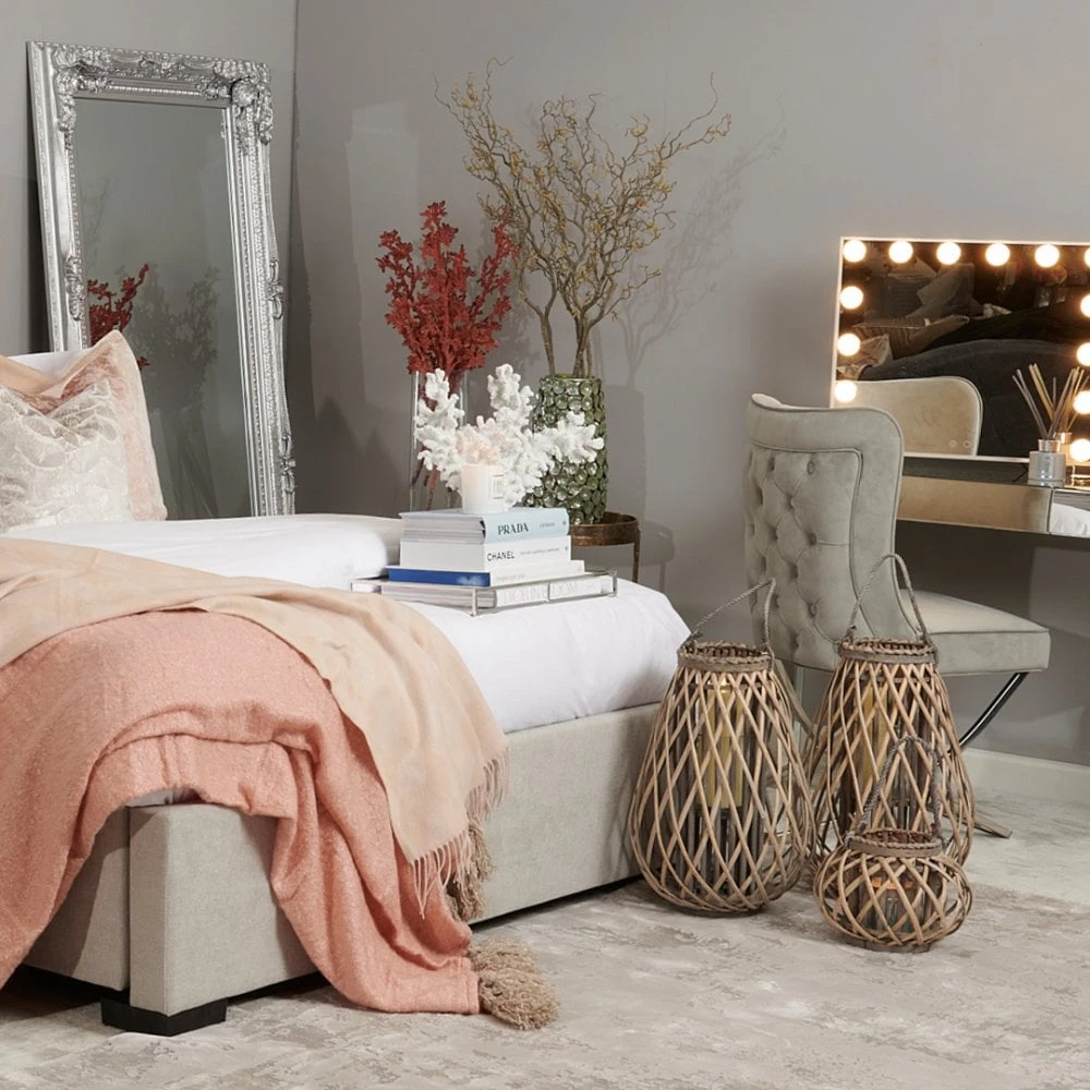 HI Small Wicker Basket Lantern - Image 4